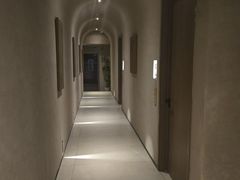 -灸春堂·艾灸·痛症·整脊连锁(之江银泰店)