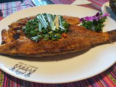 -香巴拉云南餐厅(华莱坞店)