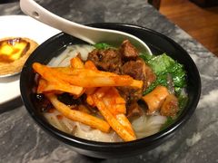 -永恒朗悦酒店(广西大学地铁站大学东路万达广场店)