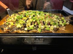 -善生坊巫山烤全鱼(龙旗广场店)