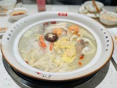 -三人行骨头王火锅(长寿店)