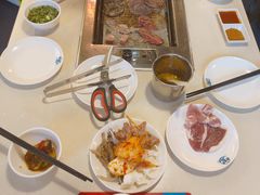 -爱客得牛排海鲜烤肉·火锅自助(春熙路黑金好店)