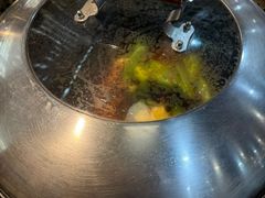 -袁小二大东北铁锅炖(吉祥村总部)