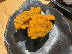 海胆军舰-沼津魚がし鮨(御殿場アウトレット店)