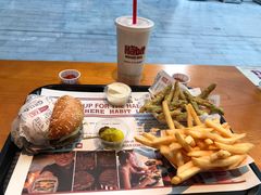 -The Habit Burger Grill 哈比特汉堡(复兴soho店)