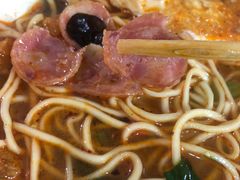 香肠-易记皮肚面(明瓦廊店)