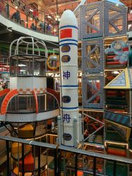 -嗨翻Hi-Fun竞技主题乐园·蹦床团建生日聚会(五棵松华熙店)