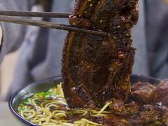 大肉面-小龙大肉面馆