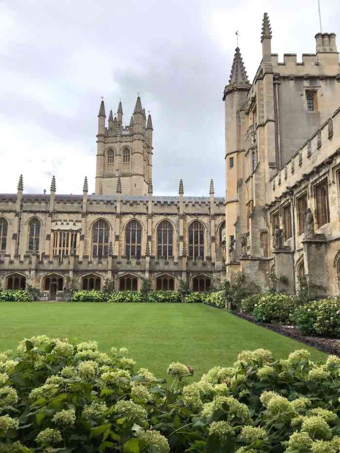 莫德林学院-"其实已经不记得自己进的是哪家的学院了…….