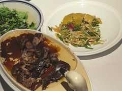 -八府香鸭·啫啫煲(华山路店)