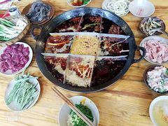 -岗上渣渣老火锅(两路口店)