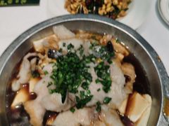 -纳家楼·地道陕菜(劳动路店)