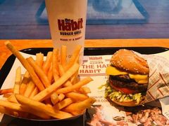-The Habit Burger Grill 哈比特汉堡(复兴soho店)