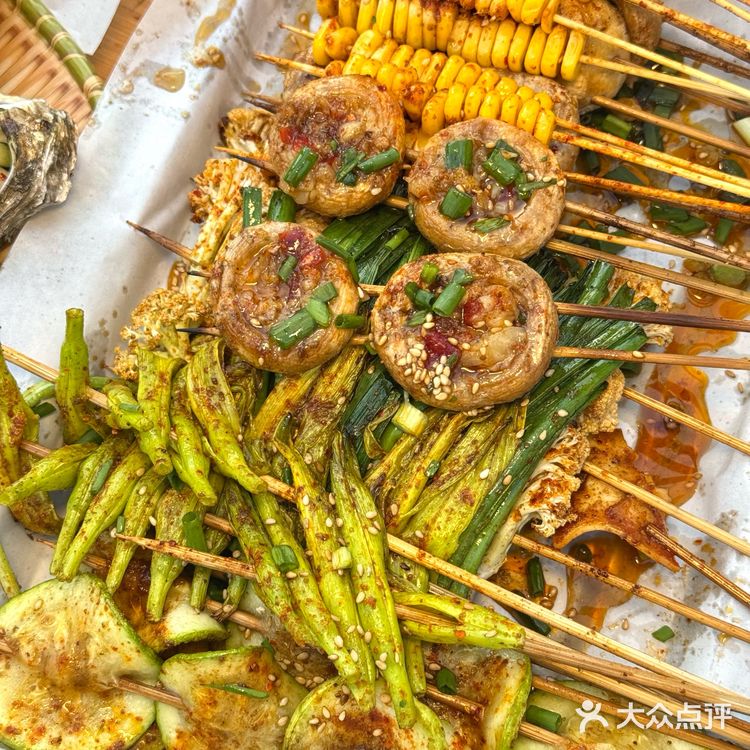 成都烧烤。。。夜市小摊确实很🐮！味道👍🏻