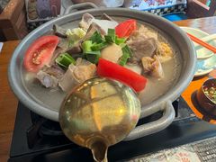 -菌自由丨野生菌火锅特色庭院餐厅(丽江古城店)