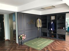 -尊卡诺高级西装礼服定制(江东中路店)