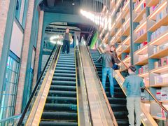-CGV影城(滨江天街IMAX店)