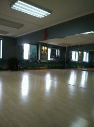 -STAR舞蹈工作室