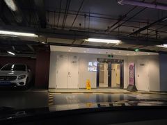 -上海来福士广场-停车场