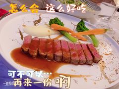 澳洲和牛西冷牛排（M6）-Golden Lily河内巴黎法越料理餐厅(建国西路店)