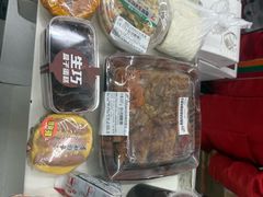 -711便利店(第二儿童医院店)