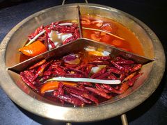 奔驰锅-叁口煮市井老火锅(南门旗舰店)