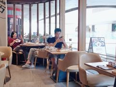 靠窗位-原石牛扒·约会餐厅(龙城万科里店)