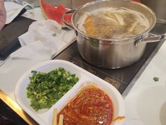 -百品聚旋转火锅(号外店)