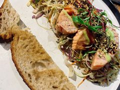 烤三文鱼沙拉-O'mills Sourdough Bakery&Bistro(永嘉路店)