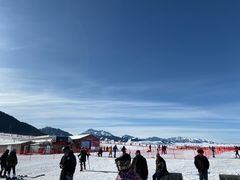-丝绸之路山地度假区滑雪场