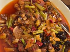 -严记小天府酸菜鱼(西四路店)