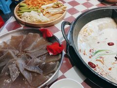 -赵美丽·重庆社区火锅·直营店(火车东站·中豪国际店)