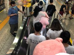 等位区-季季红火锅(长沙步行街店)