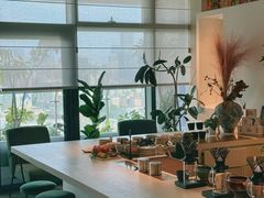 -luutosa  cafe & tea 鹿兔山