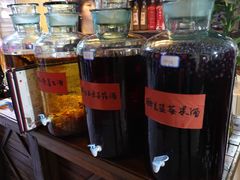 -果松木炭酸菜铜火锅·外婆参鸡汤