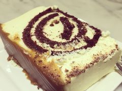 白巧克力瑞士卷-Awfully Chocolate(来福士广场店)