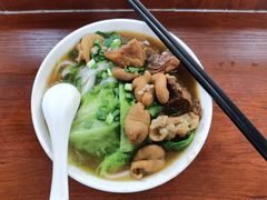 牛腩猪肠河粉-珍珍小食店(西华路店)