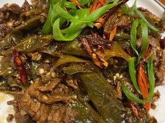 干辣椒炒牛肉-英兰朝族饭店(河南桥头店)