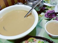 超浓郁的花生糊-华春餐馆(鱼山路店)