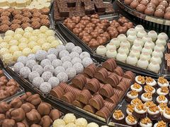 -Laderach 莱德拉(上海环贸iapm店)