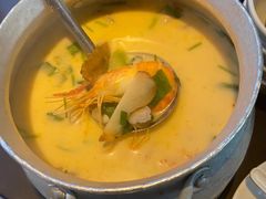 -大头虾越式风味餐厅(光明广场店)