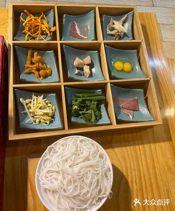 勺子米线·云南传统小吃市集(四方街店)图片