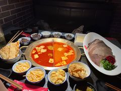 -九鼎轩脆毛肚火锅(南京东路店)