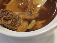 姬松茸炖土鸡汤-鹭江潮餐厅•福建菜(鹭江佲家酒店)