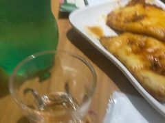 -咱屯子铁锅炖直营店(南湖大路店)