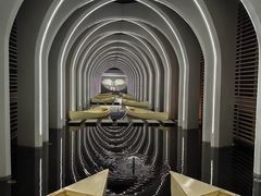 -涨巢·潮玩水疗局