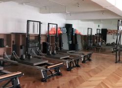 -无界瑜伽普拉提