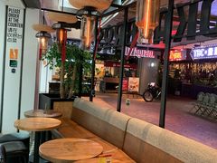 -查特花园美食广场(西单大悦城店)