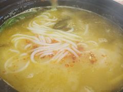 -在蒙自过桥米线