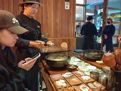 -银米·云南传统过桥米线(双廊黑金冠店)